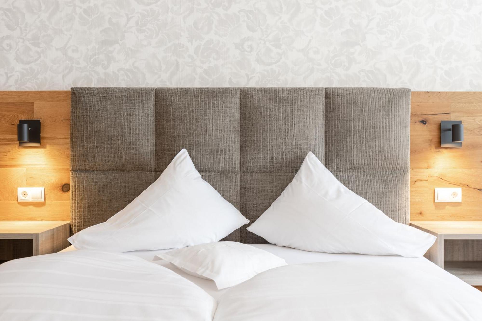 Vitalpina Hotel Magdalenahof سانتا مادالينا في كاسيس المظهر الخارجي الصورة